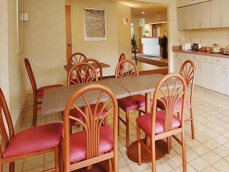 Rodeway Inn Willington North Bagian luar foto