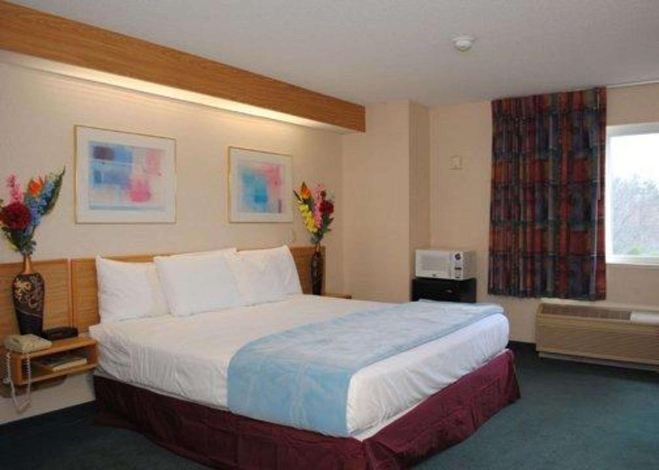 Rodeway Inn Willington North Bagian luar foto